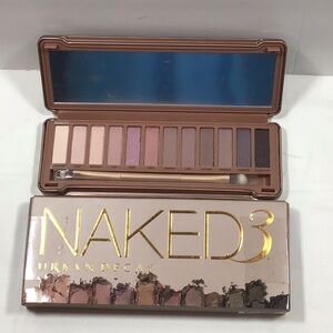 Urban Decay Pink and Brown Eyeshadow Palette with Luxe Finishes